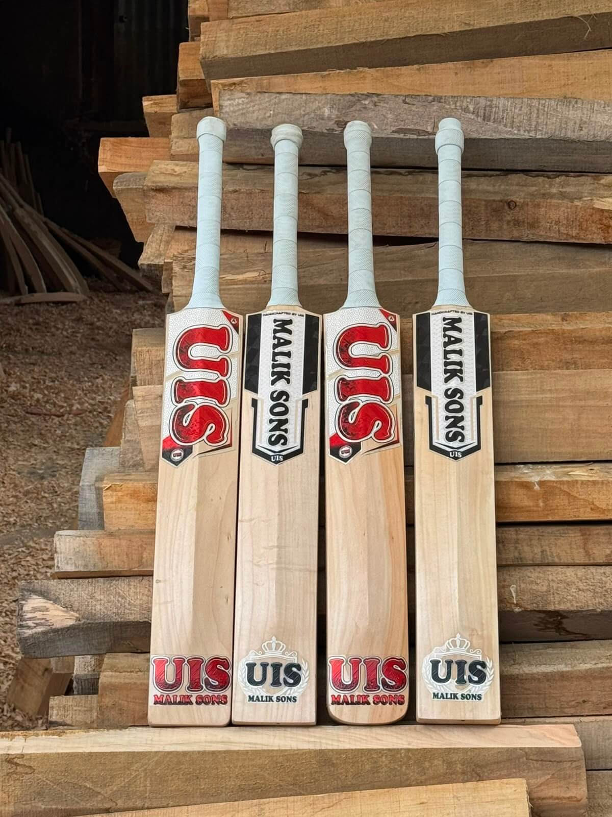 Kashmir Willow Cricket Bat (Handcrafted UIS Series)
